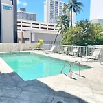 Free Parking Comfy Central Waikiki