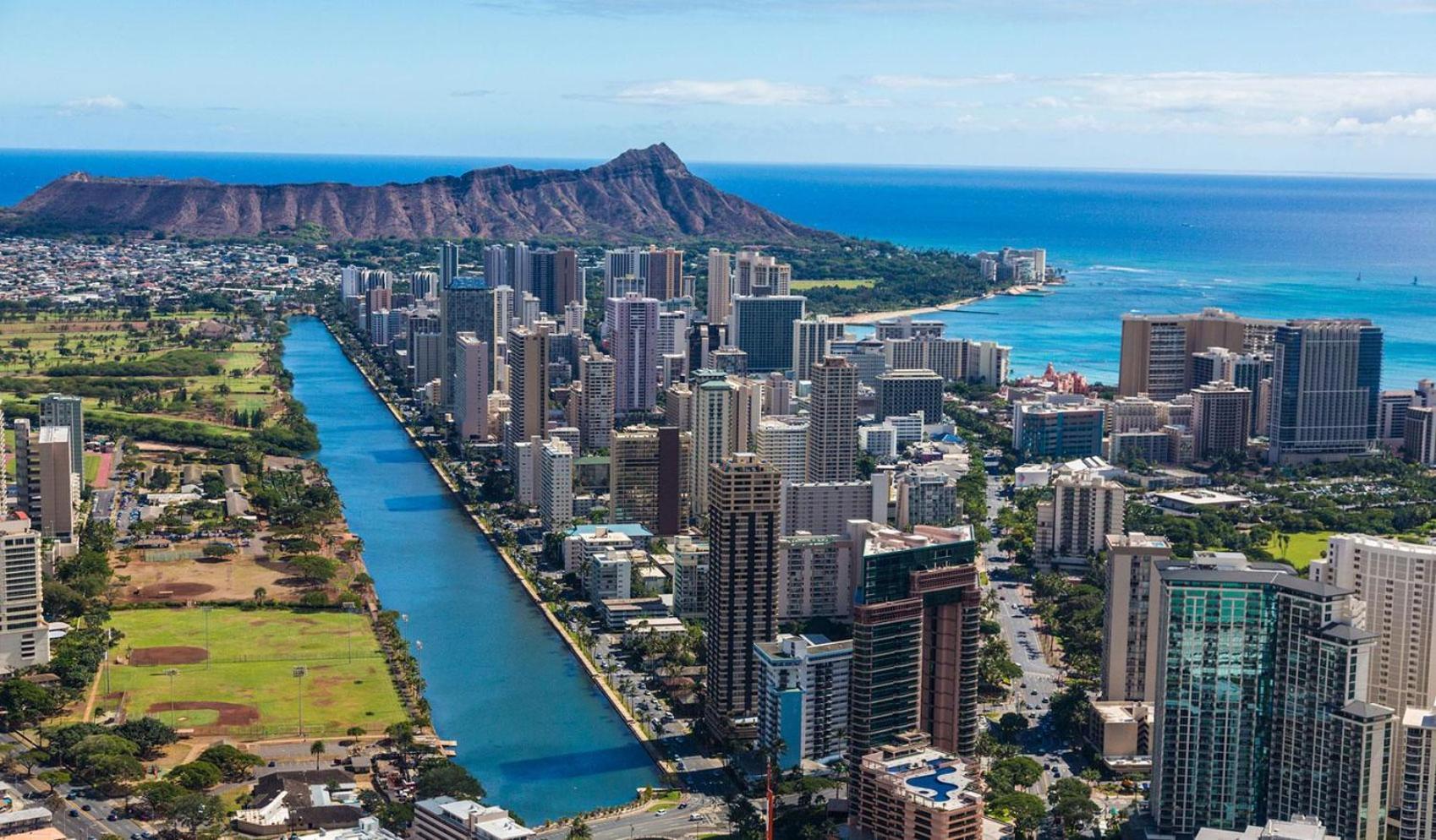 Free Parking Comfy Waikiki Aparthotel